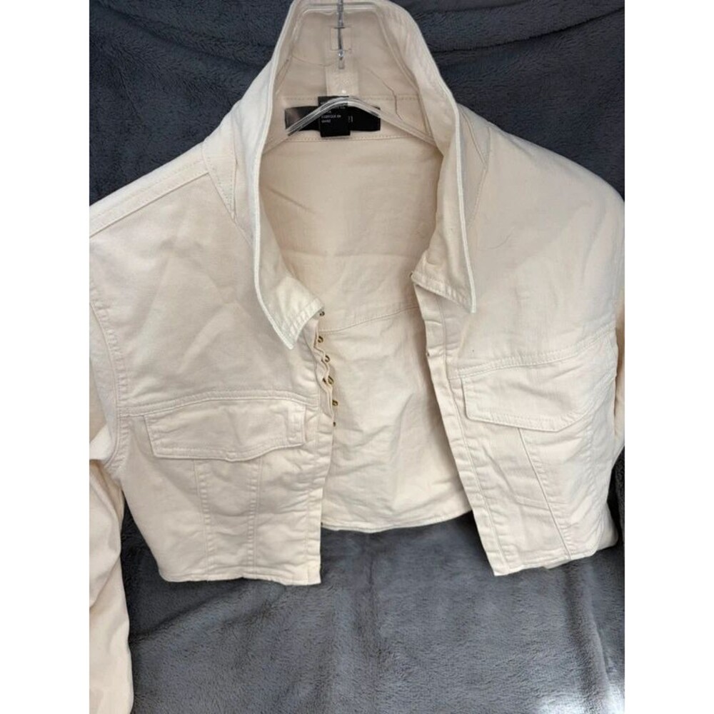Juniors Y2K Forever 21 short Jean jacket size small clip closure